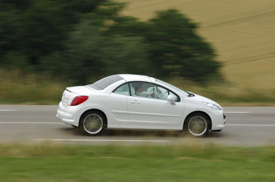  Peugeot 207 Epure 2006 года  (фото 8 из 23)